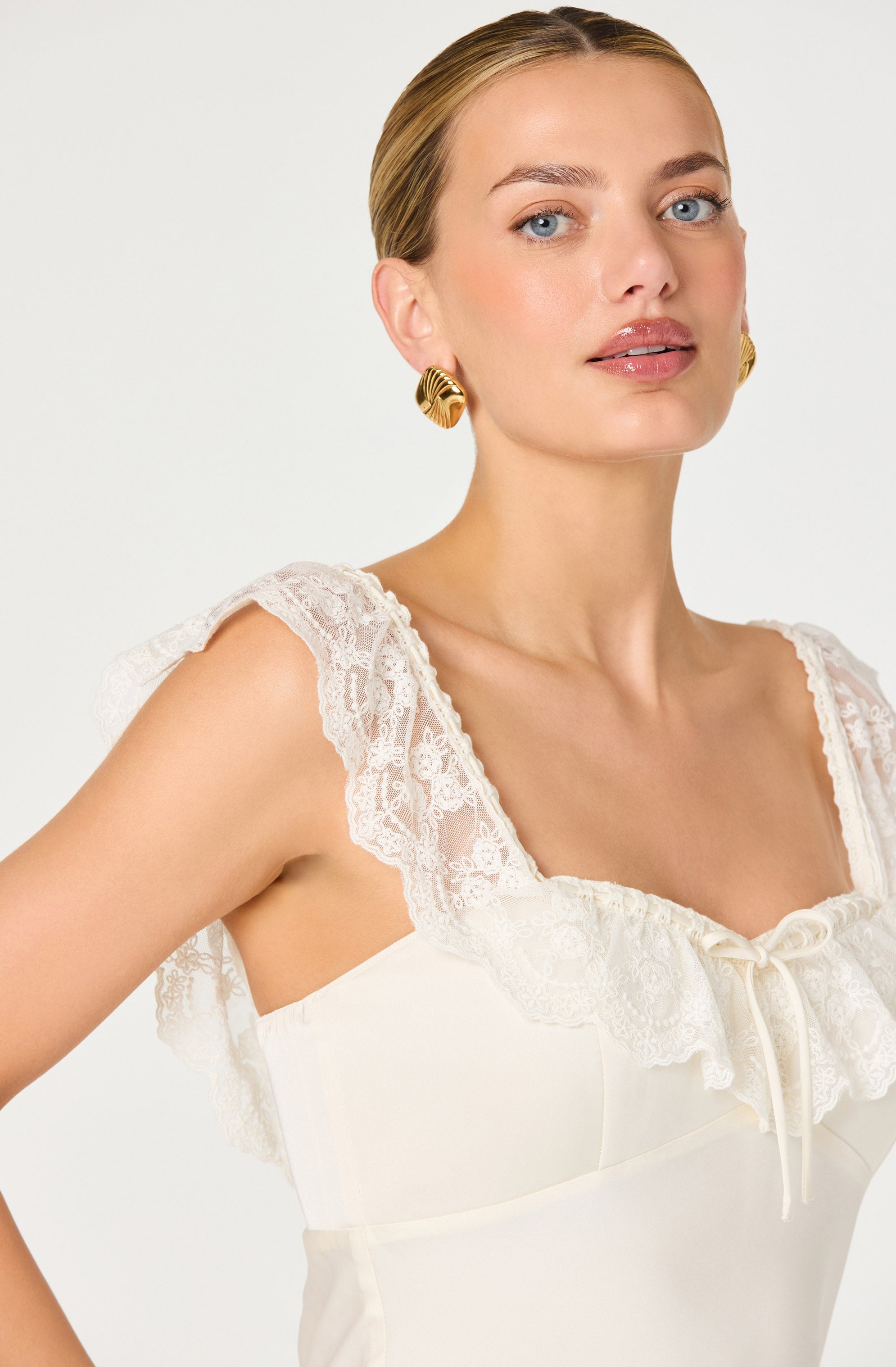 Makiya Lace Strap Empire Waist Midi Dress