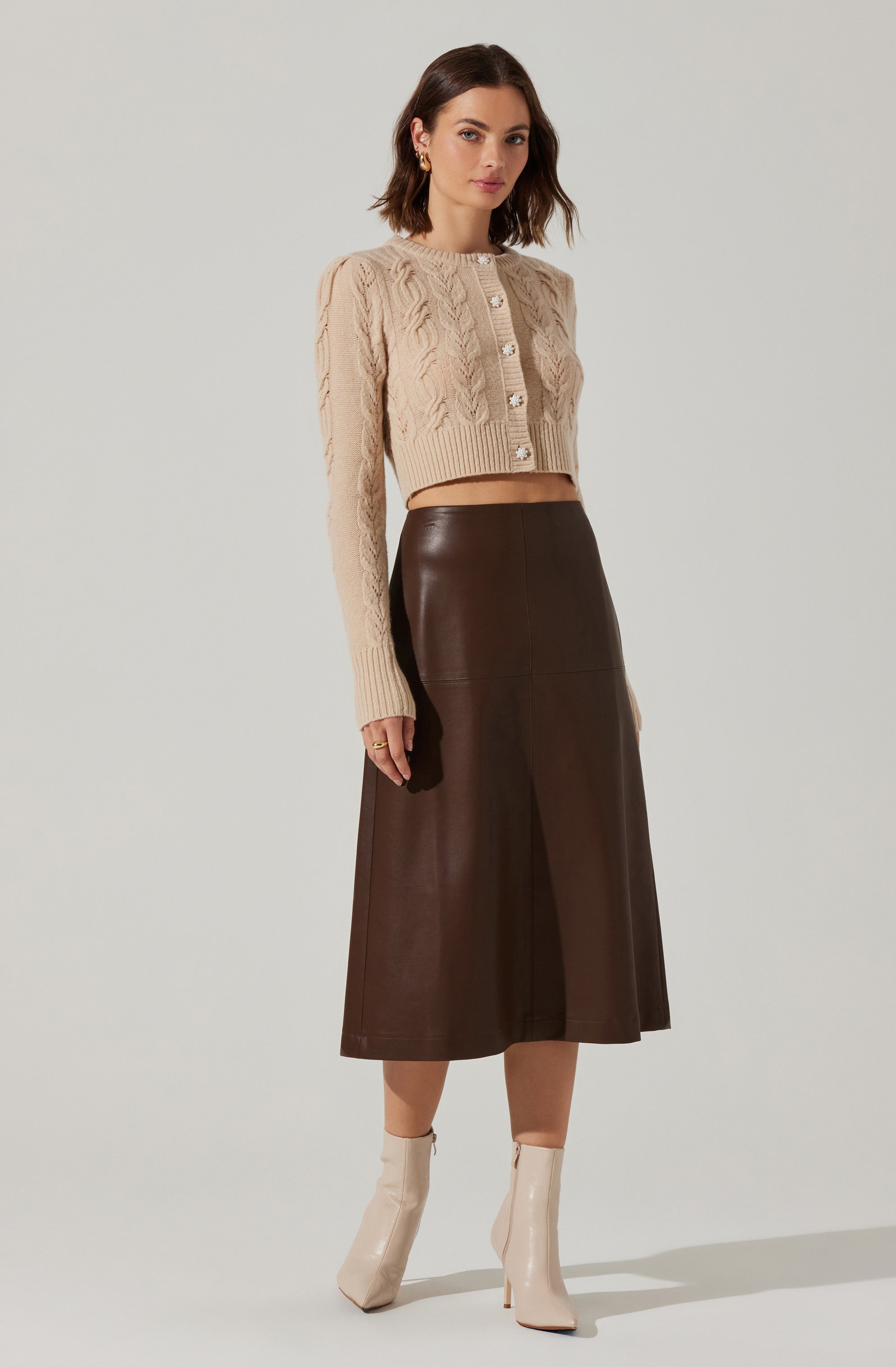 Peri Cable Knit Cropped Cardigan