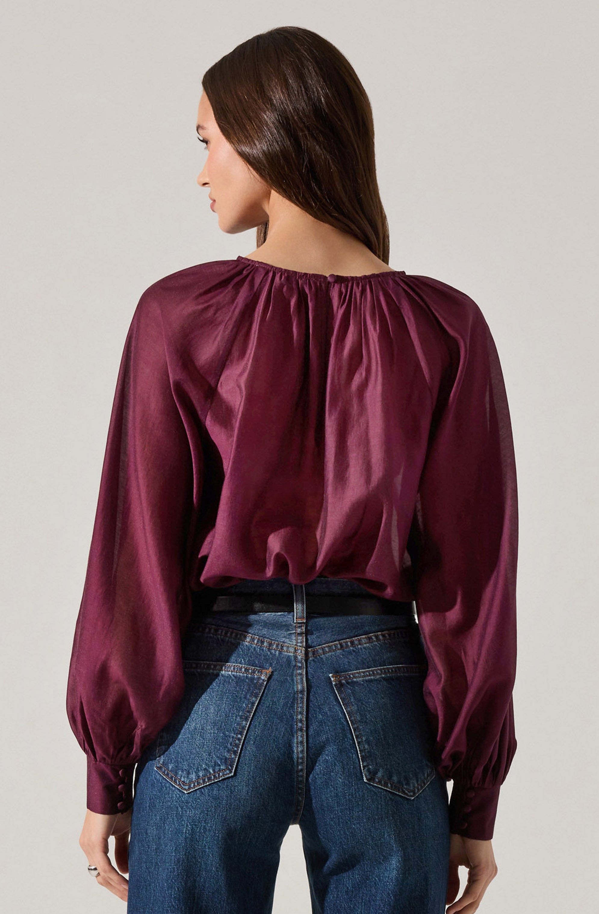 Reyen Balloon Sleeve Top
