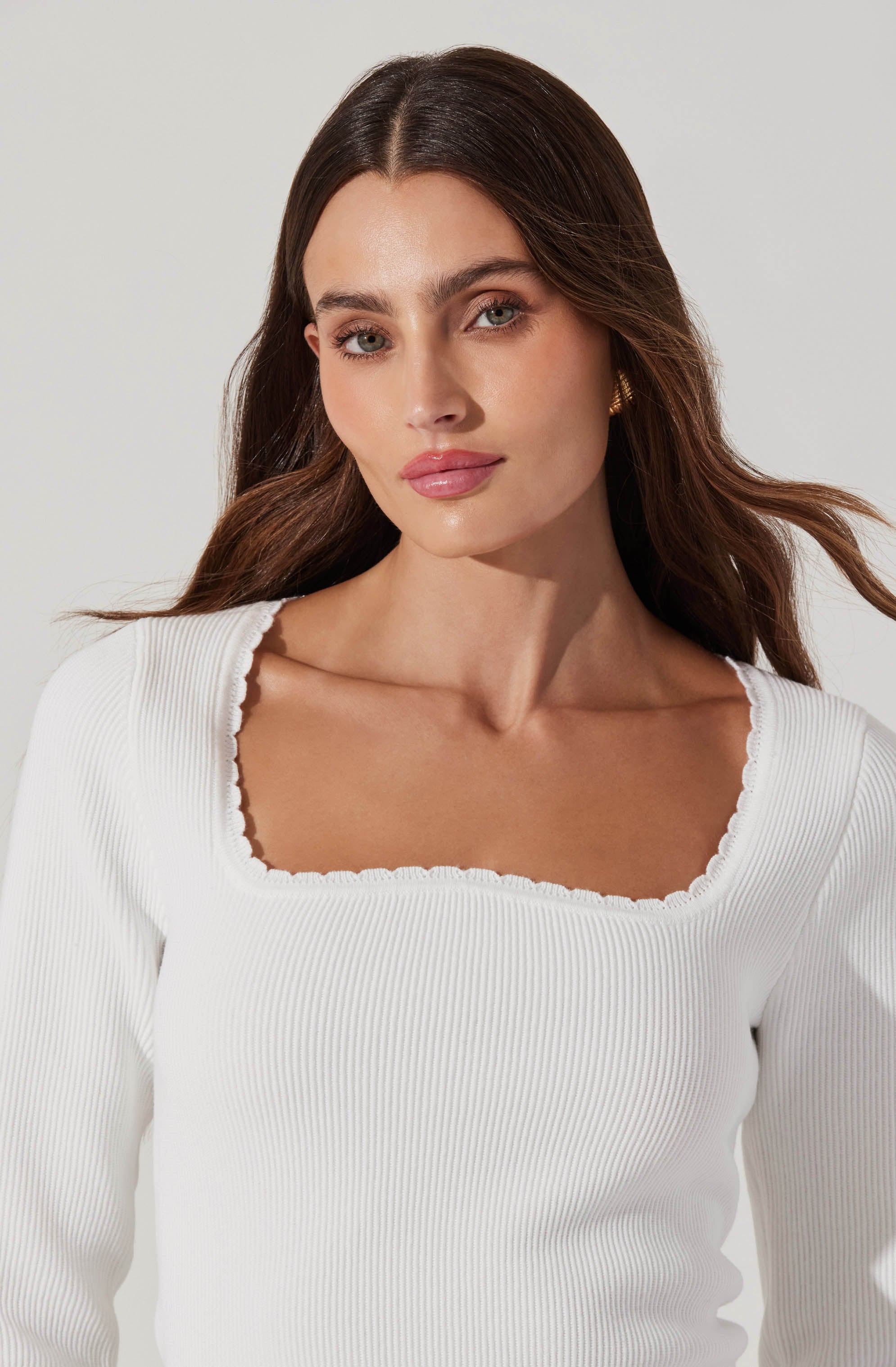 Scallop Trim Ribbed Knit Top